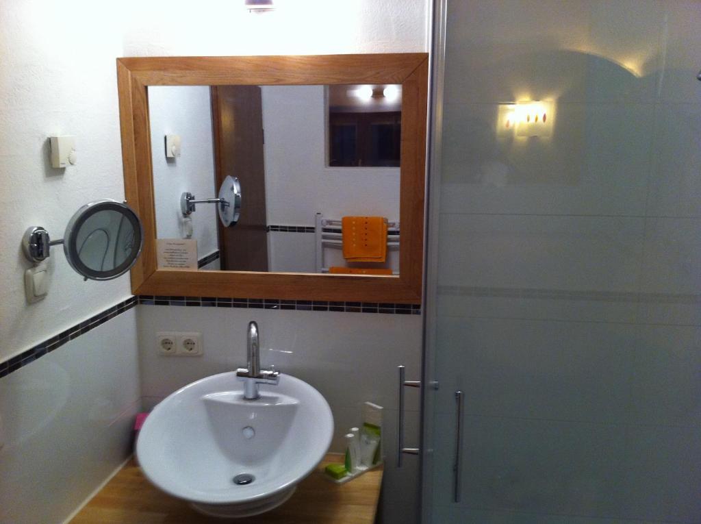 Bio Hotel Bayerischer Wirt Augsbourg Chambre photo